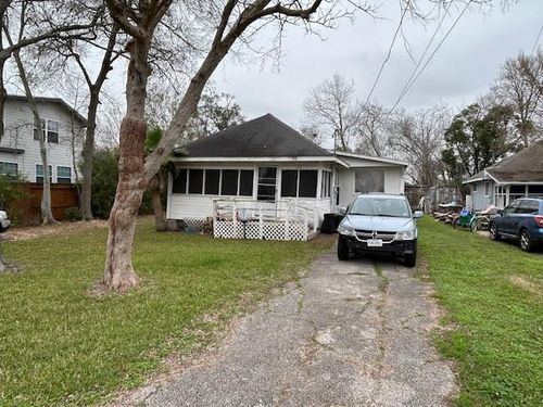 206 Fairfield St, Shoreacres, TX, 77571-7331 | Card Image