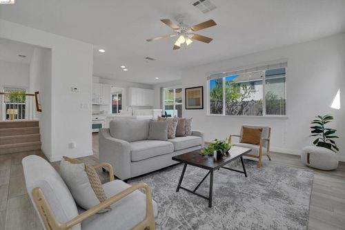 14 Renoir Ct, Oakley, CA, 94561-1775 | Card Image