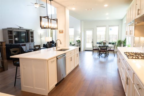 1732 Ann St, Celina, TX, 75009-2121 | Card Image