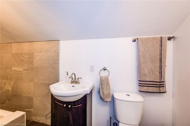720 Main St W, House other with 2 bedrooms, 3 bathrooms and 3 parking in Listowel ON | Image 28
