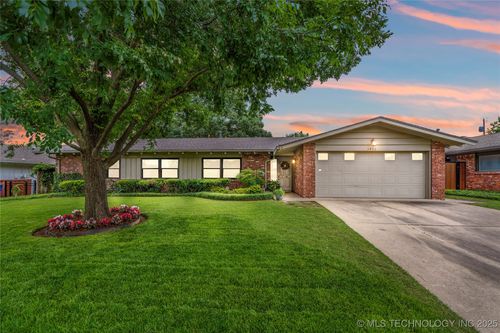 3432 E 57th Pl, Tulsa, OK, 74135-4147 | Card Image