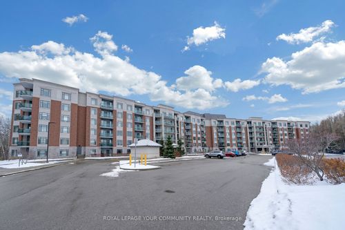 203-400 William Graham Dr, Aurora, ON, L4G1L7 | Card Image