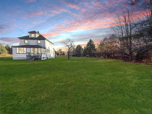 {{alt}} | Card Image