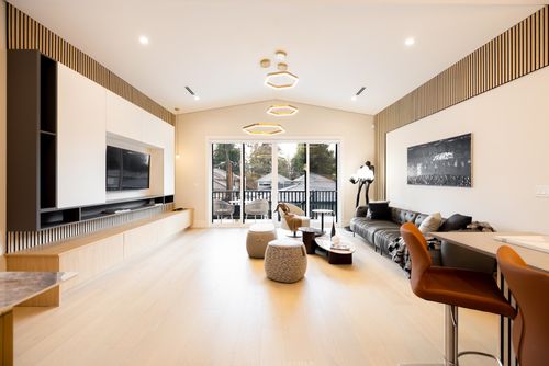 8055 18th Ave, Burnaby, BC, V3N1J9 | Card Image