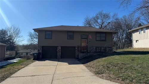 1909 Abbey St, Blue Springs, MO, 64014-4016 | Card Image