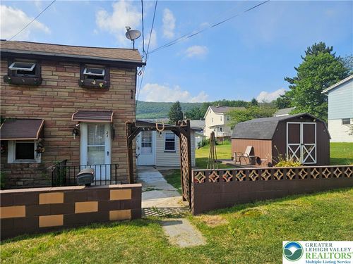 23 W Ruddle St, Coaldale, PA, 18218-1137 | Card Image