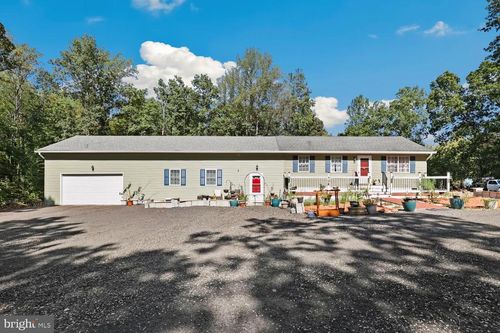 9463 Rogues Rd, MIDLAND, VA, 22728-1814 | Card Image