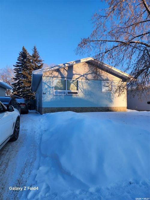 60 Bowerman Cres, Prince Albert, SK, S6V6G4 | Card Image