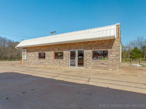 1221 S Highway 99, Stroud, OK, 74079-3911 | Card Image
