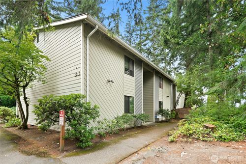 a203-5506 220th St Sw, Mountlake Terrace, WA, 98043-3255 | Card Image