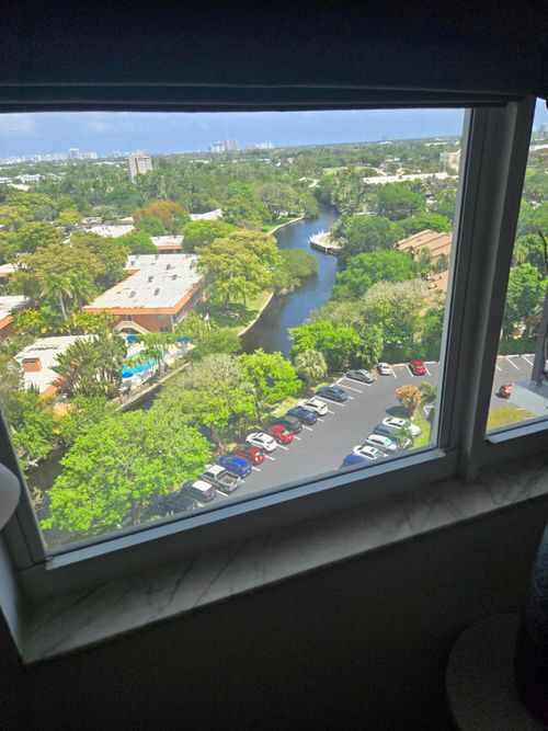 ph-b-1800 N Andrews Ave, Fort Lauderdale, FL, 33311-3933 | Card Image