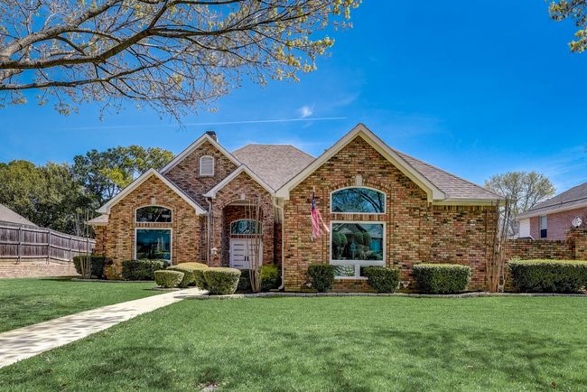 Oversized landscaped lot with sprinkler system | Image 30