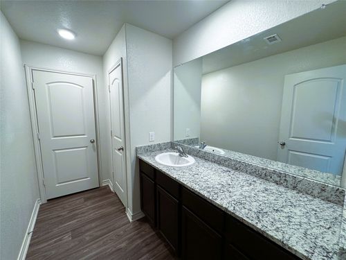 356 Crescent Park Dr, Jarrell, TX, 76537-2034 | Card Image