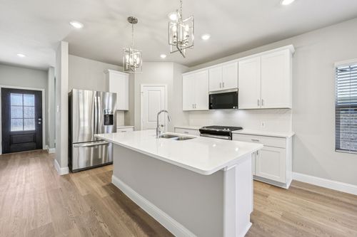 811 London Town Dr, Mckinney, TX, 75071-8838 | Card Image