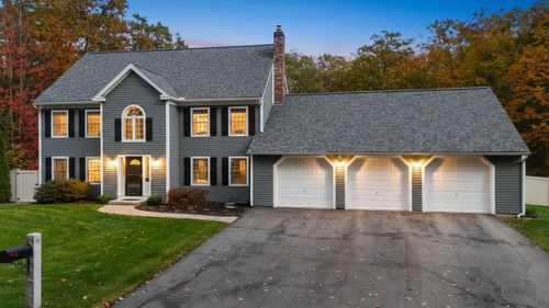 30 Robbins Rd, Wilton, NH, 03086-5953 | Card Image