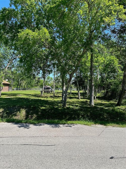 2523 Timber Dr, Dickinson, TX, 77539-3449 | Card Image