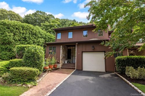 16 North Rd, Northport, NY, 11768-2840 | Card Image