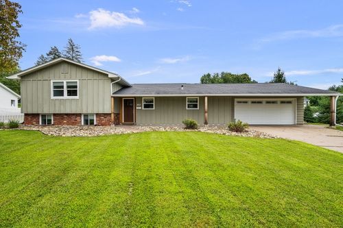 2603 Harmony Dr, Bettendorf, IA, 52722-3103 | Card Image