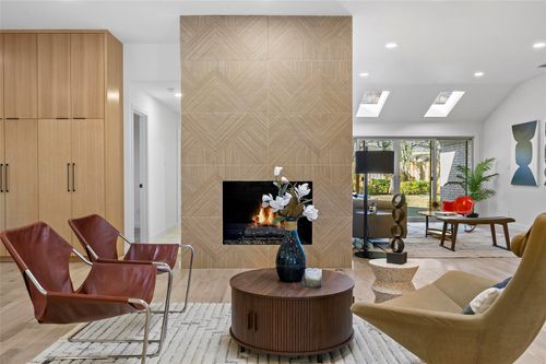 9565 Dartridge Dr, Dallas, TX, 75238-1866 | Card Image