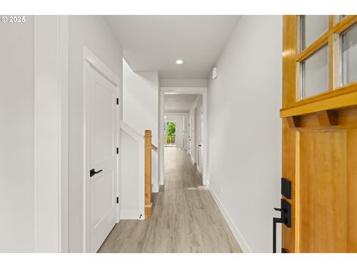 5133 Se Mullan St, Milwaukie, OR, 97222 | Card Image