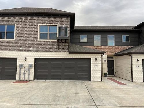 202-301 W 31st Street, Bryan, TX, 77803 | Card Image