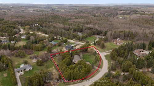 10 Margaret Ave, Everett, ON, L0M1J0 | Card Image