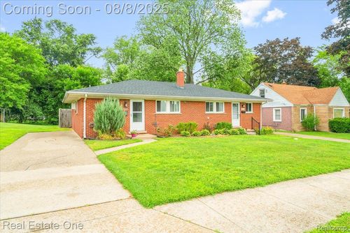 30624 Krauter St, Garden City, MI, 48135-1876 | Card Image