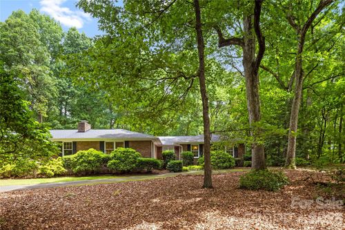 2038 Skyway Dr, Monroe, NC, 28110-9270 | Card Image