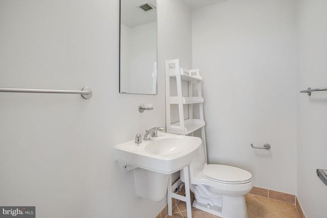 APT-900 - 675 E St Nw, Condo with 2 bedrooms, 4 bathrooms and null parking in WASHINGTON DC | Image 24