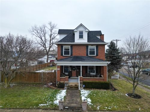 202 Dravo St, Vanport, PA, 15009-1617 | Card Image