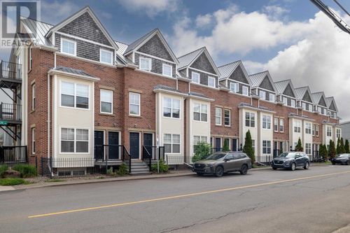328 A Queen St, Charlottetown, PE, C1A4C3 | Card Image