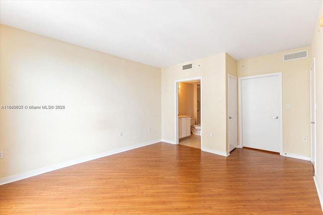 APT-2108 - 9055 Sw 73 Rd Ct, Condo with 2 bedrooms, 2 bathrooms and null parking in Pinecrest FL | Image 10