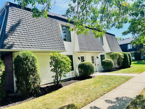 3 Foxberry Dr, Amherst, NY, 14068-1025 | Card Image