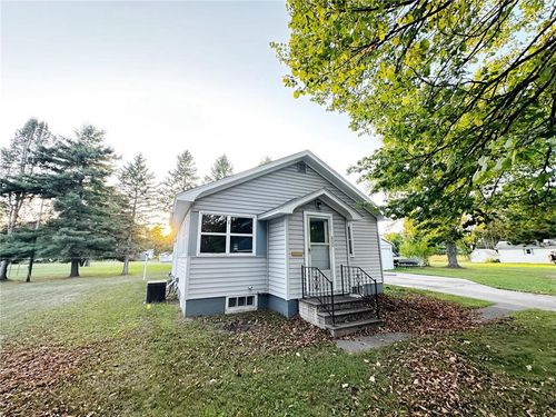 600 E 11th St S, Ladysmith, WI, 54848-2030 | Card Image