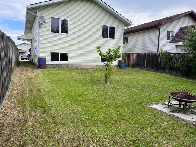 10123 98 A Street, Home with 5 bedrooms, 3 bathrooms and 3 parking in Sexsmith AB | Image 26