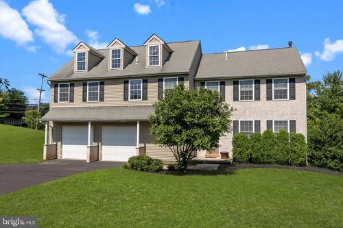 4223 Ferguson Dr, Doylestown, PA, 18902-9660 | Card Image