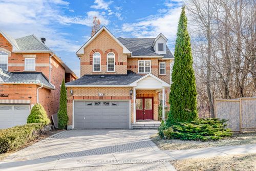 130 Old Colony Rd, Richmond Hill, ON, L4E3V1 | Card Image