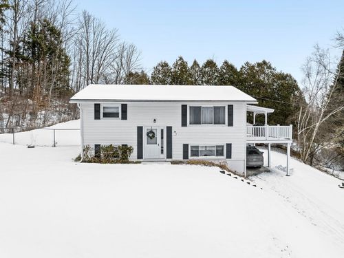 33 Cano Dr, Barre, VT, 05641-5123 | Card Image