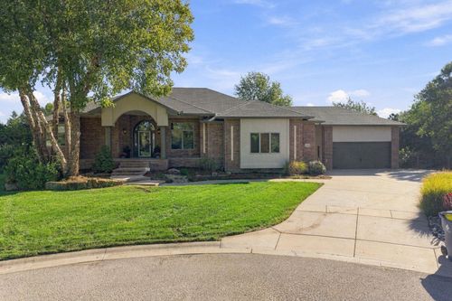 8421 W Meadow Park, Wichita, KS, 67205 | Card Image
