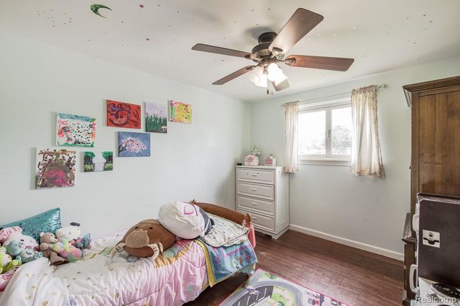 Bedroom #3 | Image 19