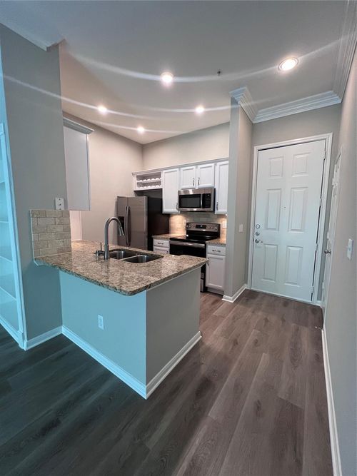 unit-4020-5353 Memorial Dr, Houston, TX, 77007-8018 | Card Image