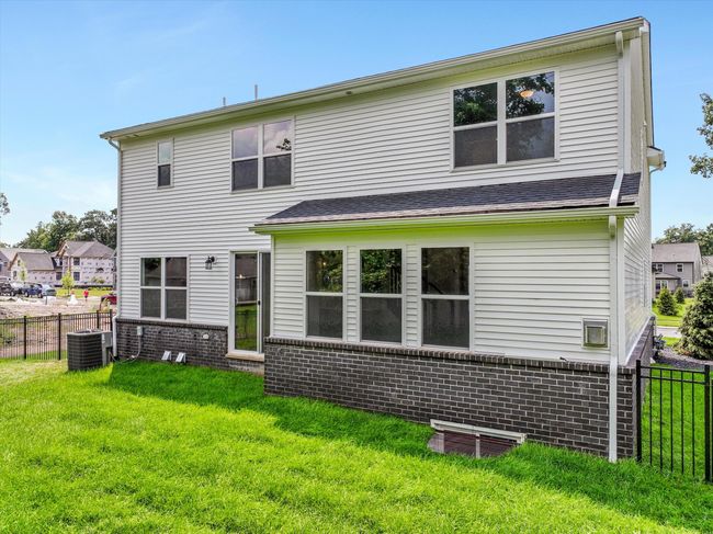 667 Allegheny Dr, House other with 4 bedrooms, 3 bathrooms and null parking in South Lyon MI | Image 34