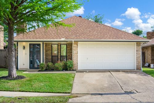 2014 Chalfont Dr, Carrollton, TX, 75007-2328 | Card Image