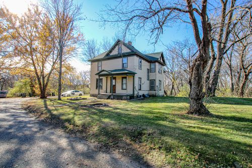328 Fairgrounds Rd, Alexandria, MN, 56308-4860 | Card Image
