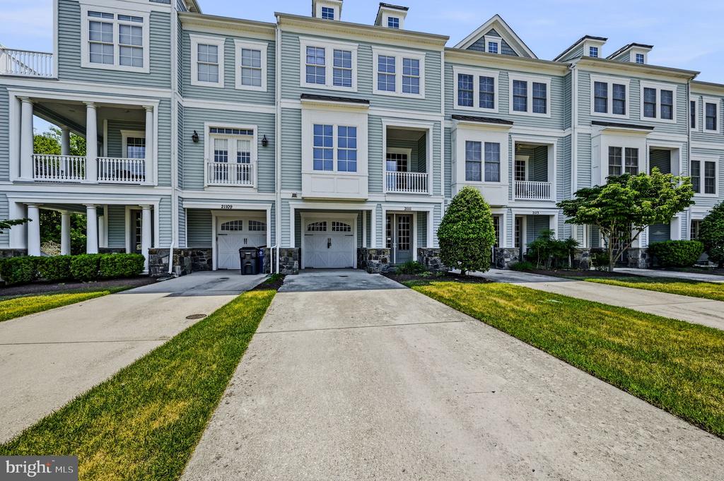 Residential in REHOBOTH BEACH 4