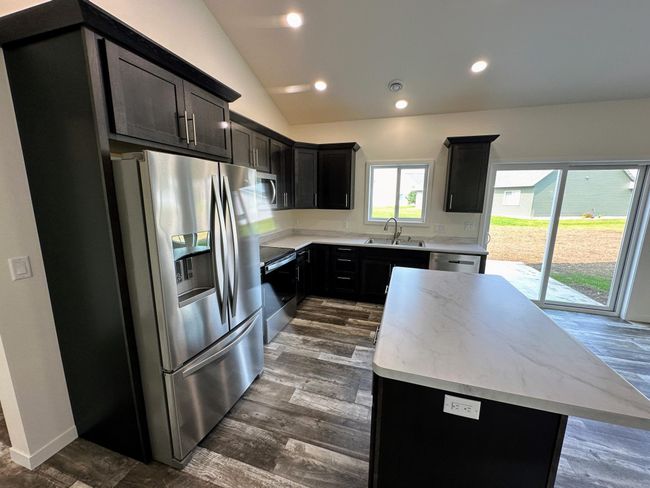 Kitchen | Image 10