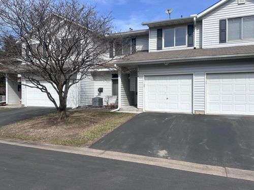 516 Roundhouse St, Shakopee, MN, 55379-1871 | Card Image