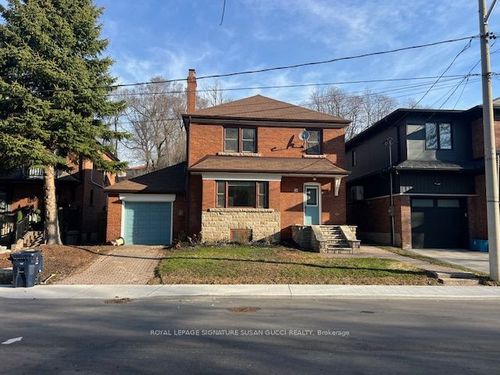 18 Alder Road, East York, ON, M4B2Y4 | Card Image