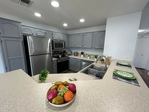 131-11666 N 28th Dr, Phoenix, AZ, 85029-5616 | Card Image