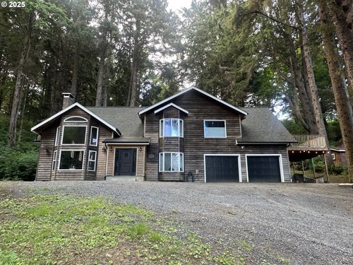 131 Arbor Ln, Cannon Beach, OR, 97110-2028 | Card Image